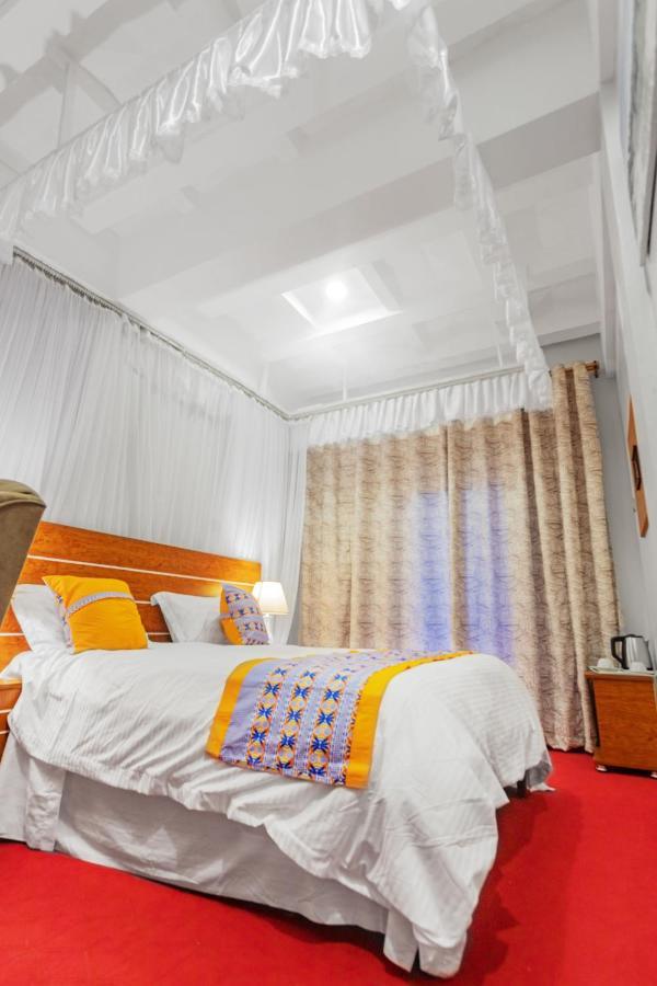 Ambrosia Heights Entebbe Exterior foto