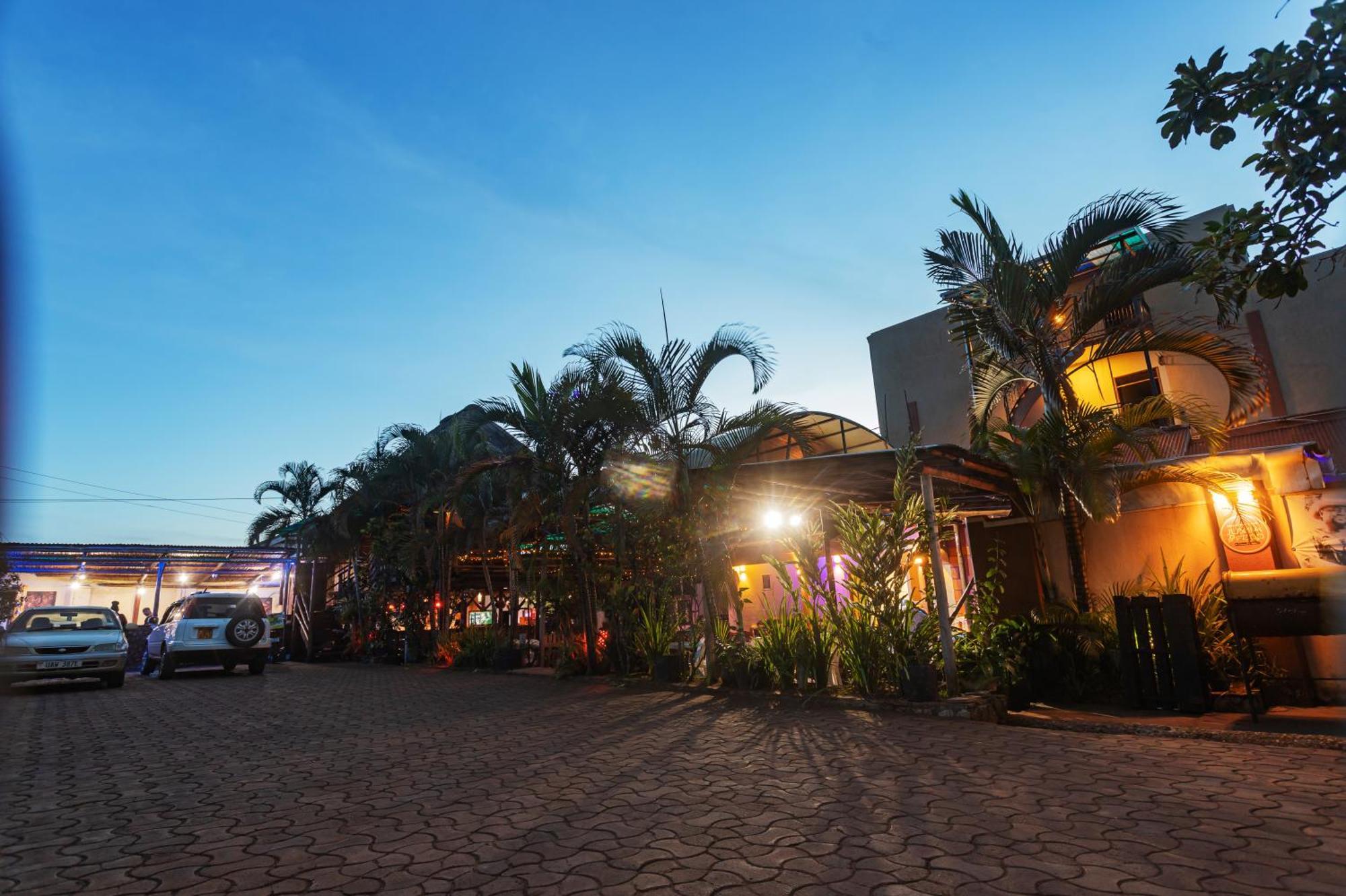 Ambrosia Heights Entebbe Exterior foto