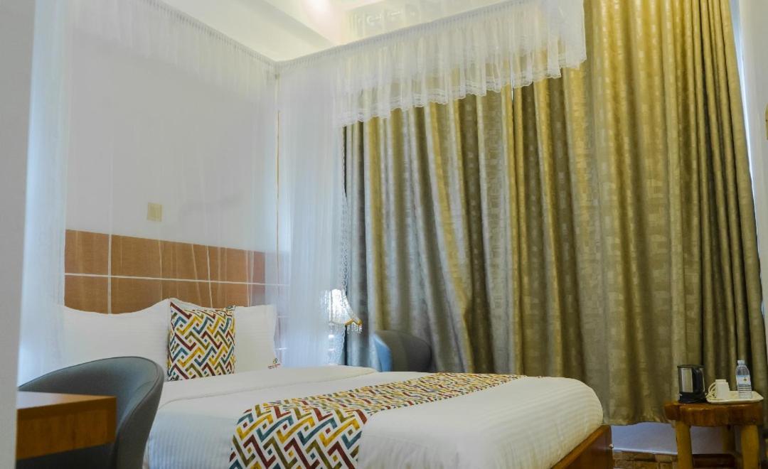 Ambrosia Heights Entebbe Exterior foto